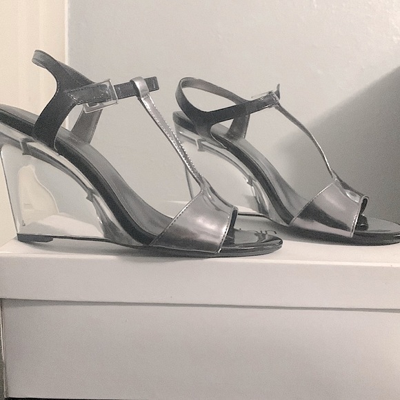 Calvin Klein High Heels Clear sandals - Picture 1 of 4